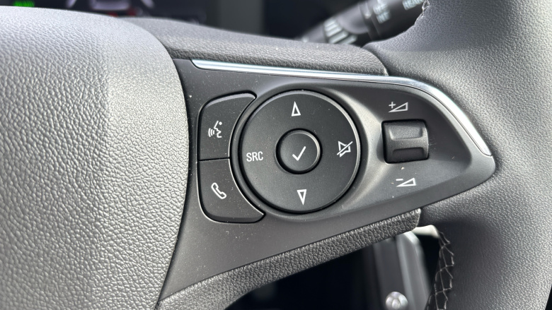 Vauxhall Mokka 100kW Design 50kWh 5dr Auto Electric Hatchback